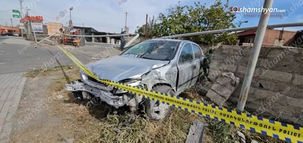 Զովունի գյուղում բախվել են «Kia»-ն ու «Opel»-ը. վերջինը կոտրել է գազատար խողովակների երկաթե սյուները. shamshyan.com