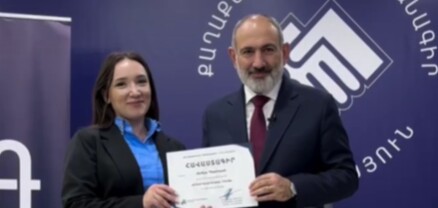 Բանախոսություն եւ հավաստագրերի հանձնում՝ ՔՊ Ժողովրդավարության դպրոցում․ Նիկոլ Փաշինյան
