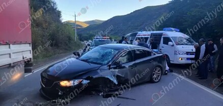 Սյունիքի մարզում բախվել են «Mitsubishi» ավտոբուսը, «Mazda»-ն ու «ՎԱԶ 2106»-ը. կան վիրավորներ. shamshyan.com