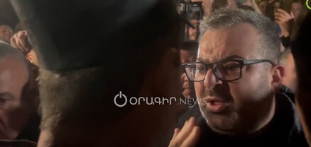 «Մի՛ գոռա», «Թող չվիրավորի ուրեմն». լարված իրավիճակ՝ ՍԴ-ի մոտ
