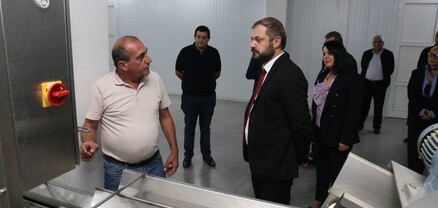 Էկոնոմիկայի նախարարն այցելել է Նուբարաշենի թռչնաֆաբրիկա