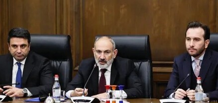 Նիկոլ Փաշինյանն այսօր Ազգային ժողովում հանդիպել է «Քաղաքացիական պայմանագիր» խմբակցության հետ