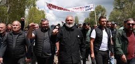Գնացքից ուշացածը. պայքարը մտնում է անարյուր հո՞ւն