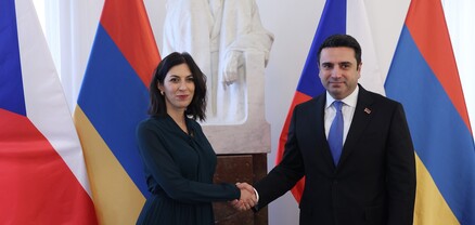 Ալեն Սիմոնյանը հանդիպել է Չեխիայի խորհրդարանի Պատգամավորների պալատի նախագահի հետ