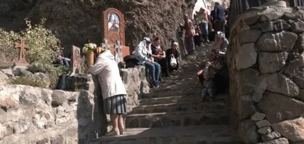 Սուրբ Վարվառայի մասունքը տարվել է Ծաղկեվանք