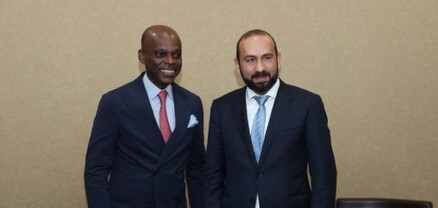 Արարատ Միրզոյանը հանդիպում է ունեցել Տոգոյի արտաքին գործերի նախարար Ռոբերտ Դյուսեյի հետ