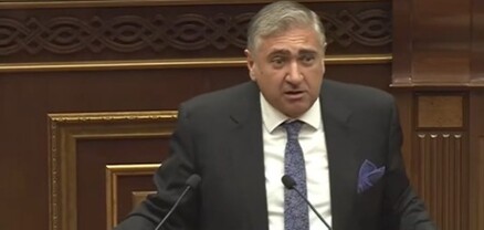 Հիմա էլ հռչակագիրն ա մեղավոր, ցեղասպանվող ժողովուրդն ա մեղավոր, լավ, դուք սկի մեղավոր չե՞ք