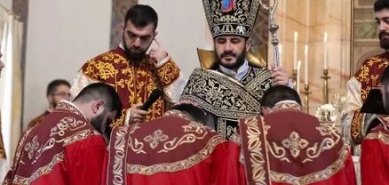 Վեհափառի օրհնությամբ Մայր Տաճարում քահանայական ձեռնադրության արժանացան վեց սարկավագներ