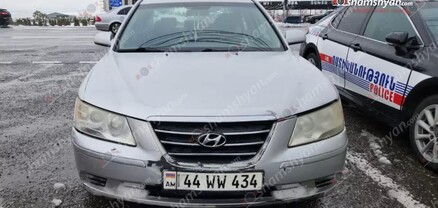 Երևան-Սևան ճանապարհին վարորդը մեքենան վարելիս ճայթուցիկներ է շպրտել ու վթարային իրավիճակ ստեղծել. shamshyan.com