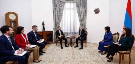 Փոխվարչապետը քննարկել է ԱԶԲ-ի հետ համատեղ Հայաստանում իրականացվող ծրագրերը