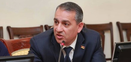 3 մեքենա, կանխիկ գումար, 27 մլն եկամուտ․ ուրիշի տանը ապրող Արմեն Խաչատրյանի ընտանեկան ունեցվածքը
