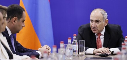 Երիտասարդ և փորձառու. Փաշինյանն աշխատակազմին է ներկայացրել նորանշանակ նախարար Դավիթ Խուդաթյանին