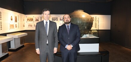 Հայաստանի պատմության թանգարանում Հունաստանի դեսպանը ծանոթացել է «Մայր աստվածություն» ցուցահանդեսին