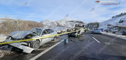 «Չայնիի» ոլորաններում բախվել են «Volkswagen»-ն ու «Mercedes Vito»-ն. կա 6 վիրավոր. shamshyan.com