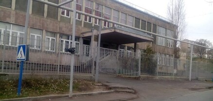 Մեր դպրոցը ժողովրդավար է․ ծնողը պնդում է՝ իր երեխային դպրոցում ծեծում են, տնօրենը՝ հերքում  