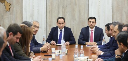 Դավիթ Խուդաթյանը Արմավիրի մարզպետի աշխատակազմին է ներկայացրել նորանշանակ մարզպետին