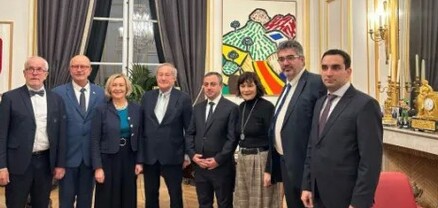 Իշխան Սաղաթելյանը Փարիզում, հանդիպել է Ֆրանսիայի խորհրդարանի զույգ պալատների անդամների հետ