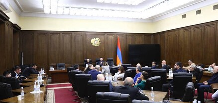 ԱԺ-ում տեղի է ունեցել «Քաղաքացիական պայմանագիր» խմբակցության նիստ