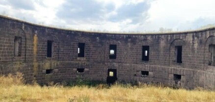 1800-ականներին ռուսներն են կառուցել, դա իրենցն է․ ինչու ու երբ են Գյումրիի Պայտաձև ամրոցը տվել ռուսական կողմին