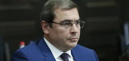 «Մի ասա այն, ինչ չգիտես», խրատում է դասականը, այնուհետև շարունակում է. «մի ​​ասա այն, ինչ գիտես»