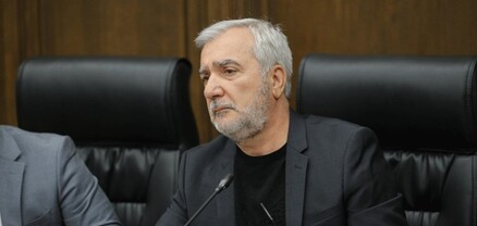 Անդրանիկ Քոչարյանը կանգնել է ՔՊ վարչության առջև ու ներողություն խնդրել. Ժողովուրդ