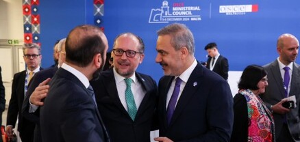Արարատ Միրզոյանը զրույց է ունեցել Թուրքիայի ԱԳ նախարարի հետ