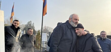 Բագրատ Սրբազանն այցելել է Եռաբլուր