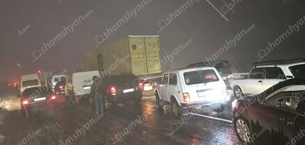Ուշիի ոլորաններից միչև Տառերի պուրակ մերկասառույց է ու խցանում. shamshyan.com