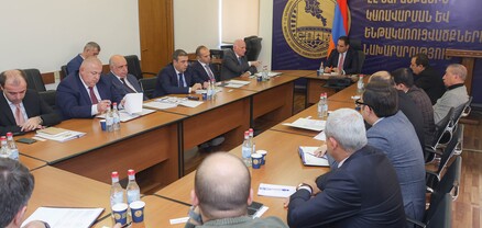 ՏԿԵ նախարարն աշխատանքային խորհրդակցություն է անցկացրել էներգետիկ համակարգի պատասխանատուների հետ