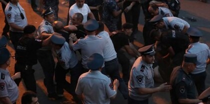 Արևմտյան «ժողովրդավարության» դեմքը՝ «յուրային-օտար». Փաստ