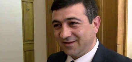 ԲՀԿ-ից ՀՀԿ, ԼՀԿ, ապա ՔՊ. ո՞վ է Գյումրիի քաղաքապետի պաշտոնակատար Սարիկ Մինասյանը