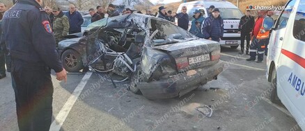 Լոռու մարզում բախվել են «Mercedes Sprinter»-ն ու «Toyota Carina»-ն. կա 2 զոհ, 1 վիրավոր. shamshyan.com