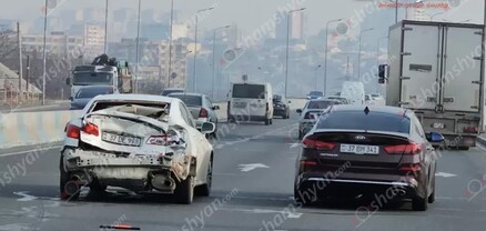 Երևանում բախվել են «Lexus»-ն ու «MAN» մակնիշի բեռնատարը. shamshyan.com