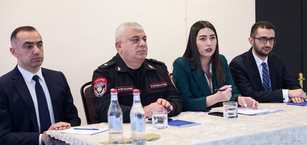 ՆԳ նախարարը Արմավիրում աշխատանքային խորհրդակցություն է անցկացրել