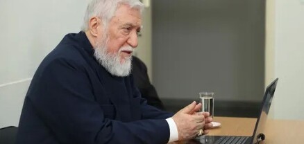 Արամ Ա Վեհափառ Հայրապետը դասախոսություն է կարդացել հայագիտական կենտրոնում