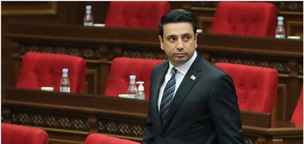 Ալեն Սիմոնյանը մեկնում է արձակուրդ