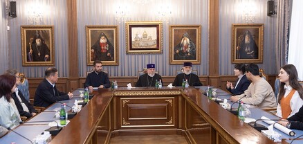 Ամենայն Հայոց Կաթողիկոսն ընդունել է չինական գիտահետազոտական կենտրոնի պատվիրակությանը