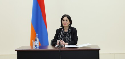 Ժաննա Անդրեասյանը հանդիպել է կամավոր ատեստավորումը հաղթահարած ուսուցիչների հետ