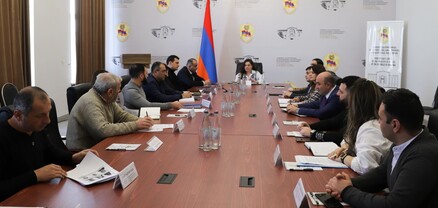 Քրեակատարողական ծառայության պետն ընդունել է հասարակական դիտորդների խմբի անդամներին