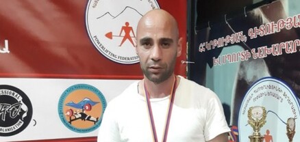 Ուժային եռամարտիկ Վարազդատ Հակոբյանը «Դյուցազնագրքի» հերթական ռեկորդն է սահմանել