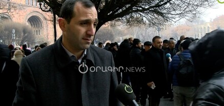 «Ռոսիա մոլ»-ի աշխատակիցներին երևի ղեկավարությունը ստիպել  է լռել, չեն բողոքում. ավագանու անդամ