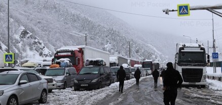 Վերին Լարս տանող ճանապարհը 2 ուղղությամբ փակ է բեռնատարների համար