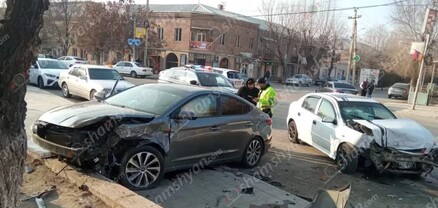 Արարատ քաղաքում բախվել են «Opel»-ն ու «Hyundai Elantra»-ն. shamshyan.com