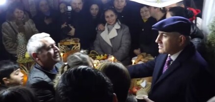 Ճաշել, նոր ենք եկել, ժողովուրդ ջան. չեմ էլ խմում, բայց կչխկացնեմ. Փաշինյանը՝ Արուճում․ NEWS.am