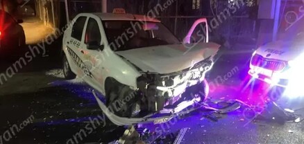 Երևանում բախվել են Renault Logan-ը և  Mercedes-ը․ վերջինը հայտնվել է մայթին․ կա վիրավոր․ shamshyan.com