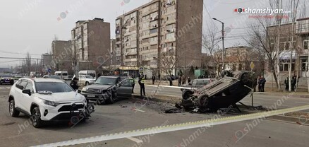 Աբովյան քաղաքում բախվել են 2 «Toyota»-ներն ու «Hyundai Elantra»-ն. կան վիրավորներ. shamshyan.com