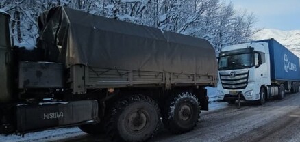 Փրկարարները քարշարկման եղանակով բեռնատարները դուրս են բերել արգելափակումից