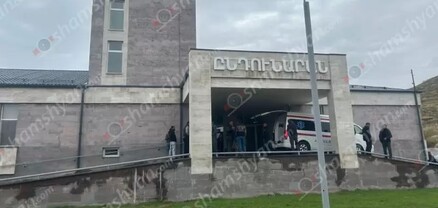 30-ամյա կինը «Վայոց Ձոր» բժշկական կենտրոնում վիճաբանել է բուժանձնակազմի հետ, հայհոյել, վնասել գույքը. shamshyan.com