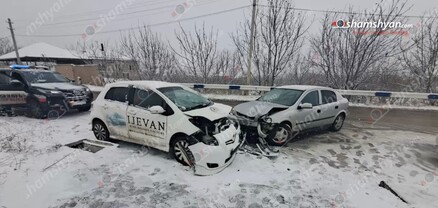 Գառնի-Գողթ ճանապարհին բախվել են «Opel Astra»-ն և «Toyota Vits»-ը․ կա վիրավոր․ shamshyan.com