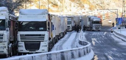 «Վերին Լարս» անցակետի մոտ ավելի քան 600 հայկական բեռնատար կա կուտակված
